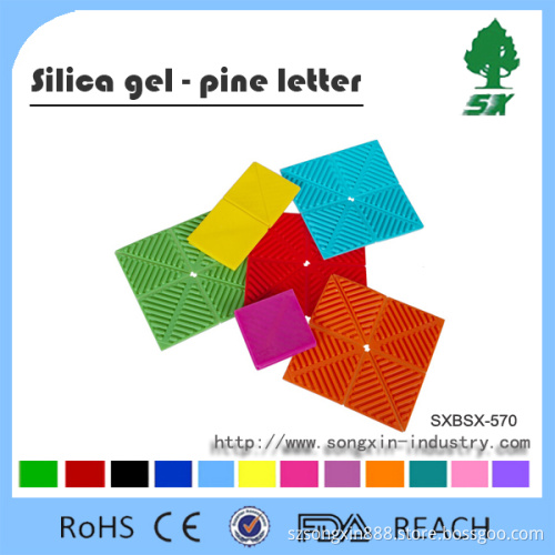 Promotional Heat Resistant Silicone Mat/kitchen utensil Trivet Mat/Durable Kitchen Insulation Mat